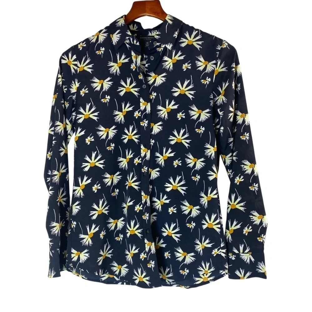 BANANA REPUBLIC Lot x2 Dillon Shirt in Leopard and Daisy Floral Size S and XS - Picture 7 of 12